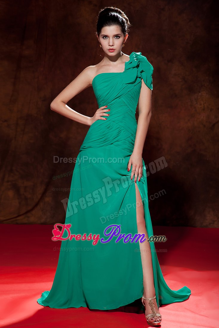 Classic Green Ruches Prom Gown One Shoulder with Slit on the Side