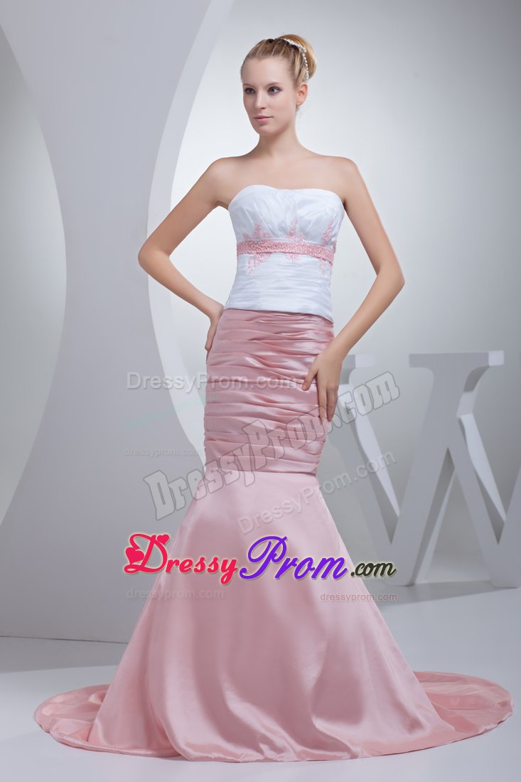 Two-toned Mermaid Strapless Ruched Court Train Prom Dress