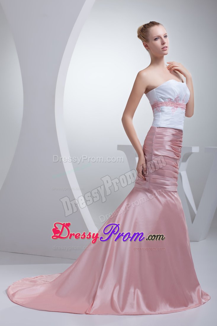 Two-toned Mermaid Strapless Ruched Court Train Prom Dress