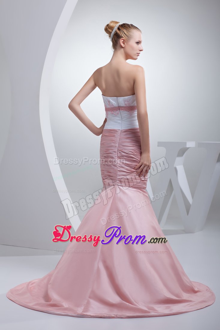 Two-toned Mermaid Strapless Ruched Court Train Prom Dress