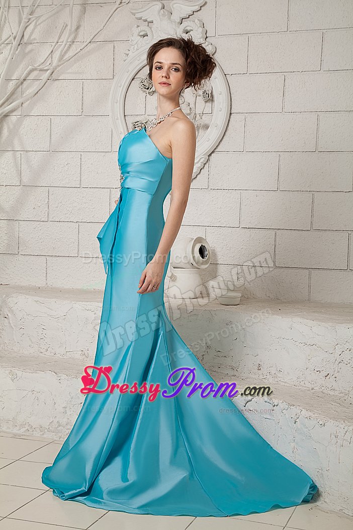 Elegant Mermaid Fan-shaped Neck Brush Train Prom Formal Dress