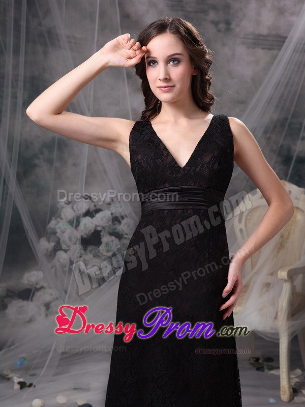 Black V-neck Floor-length Prom Holiday Dress with Criss Cross on Back