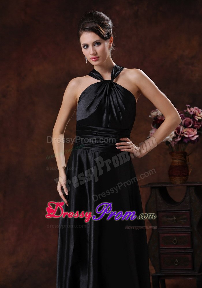 Popular Carapicuiba Sleeveless Ruching Prom Formal Dress Floor-length