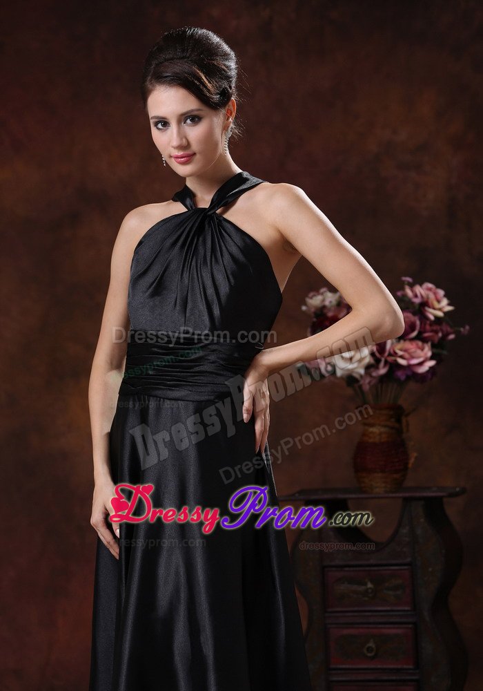 Popular Carapicuiba Sleeveless Ruching Prom Formal Dress Floor-length