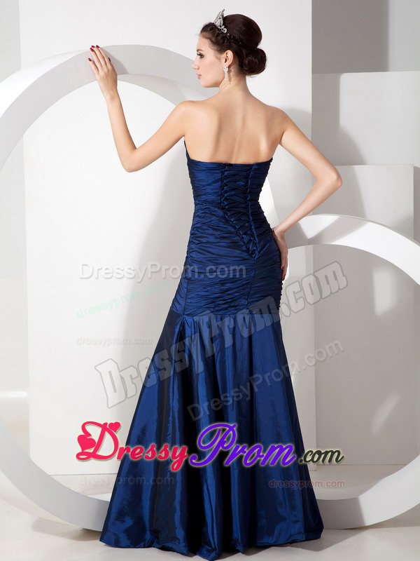 Beautiful Sweetheart Beaded Ruches Prom Gowns Mermaid in Navy Blue