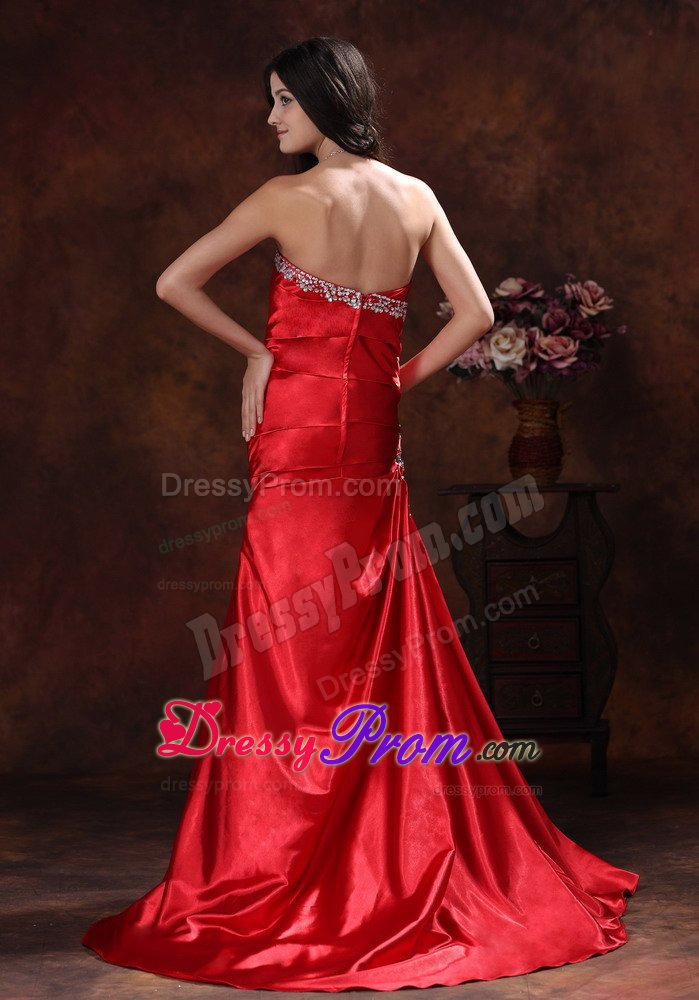 Newest Satin Prom Gown Dresses Beaded Sweetheart Brush Train in Red