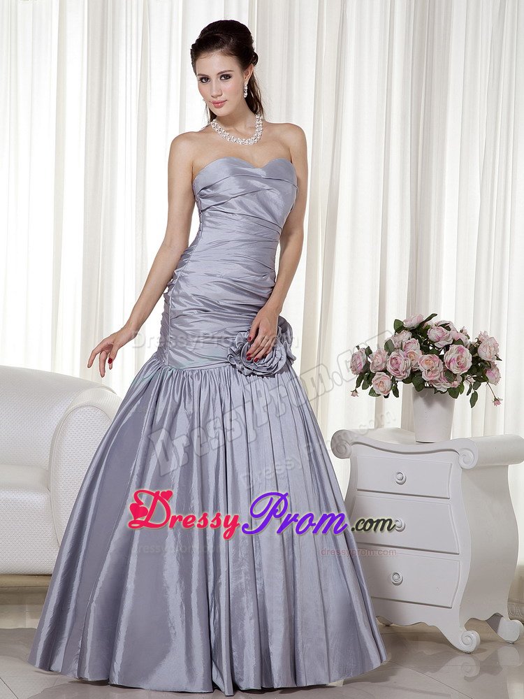 Taffeta Grey Ruches Prom Gowns Sweetheart with Hand Made Flowers