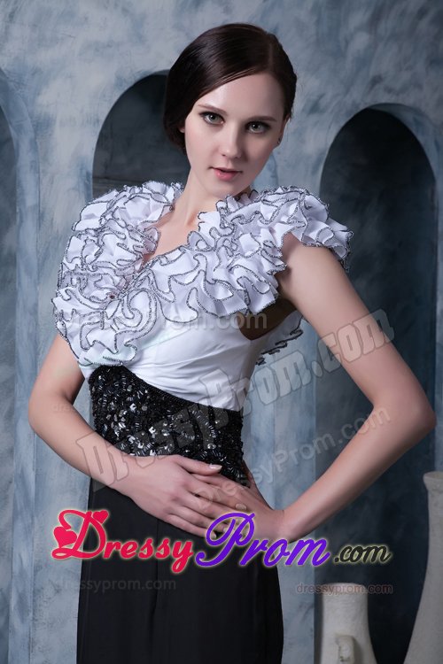 New Ruffled V-neck Prom Dress Sweep Train for Aparecida de Goianiade