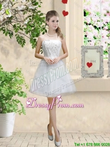 Classical Appliques and Beaded White Prom Dresses with Strapless