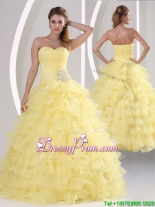 2016 Beautiful Appliques and Ruffled Layers Quinceaners Gowns