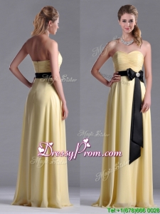 2016 Beautiful Sweetheart Yellow Prom Dress with Ruching and Black Bowknot