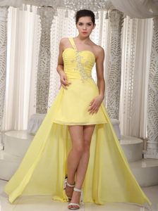 Yellow High-low Prom Dresses One Shoulder with Ruching and Beading