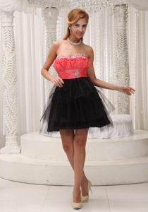 Lovely Tulle Red and Black Prom Gown with Ruche Beading Mini-length