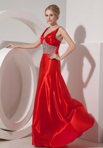 New Arrival V-neck Beaded Red Prom Dress for Girls Brush Train