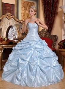 Fortaleza Beaded Quinceanera Gown Dresses Sweetheart with Appliques