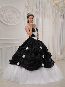 Beaded Sweetheart Strapless Black and White Dresses For a Quinceanera