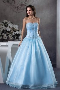 A-Line Sweetheart Embroidery and Beading Sweet 15 Dresses in Blue