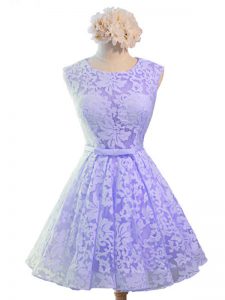 Artistic Lavender Sleeveless Belt Knee Length Dama Dress for Quinceanera