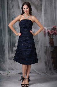 Navy Blue Bridesmaid Dress with Knee-length in Satin and Lace