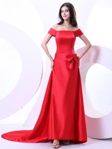 Off The Shoulder Red Prom Dresses With Bowknot and Brush Train