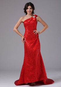Red One Shoulder and Paillette Over Skirt Prom Dress Brush Train