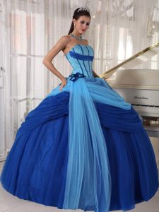 Blue Ball Gown Strapless Floor-length Tulle Quinceanera Dress with Beading