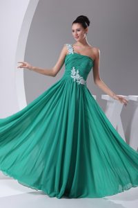 Appliqued One Shoulder Green Prom Celebrity Dress with Ruches