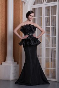 Modern Black Mermaid Prom Celebrity Dress with Beading and Ruffles