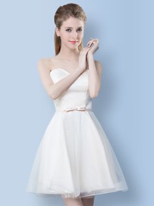Sleeveless Tulle Knee Length Lace Up Vestidos de Damas in White for with Bowknot