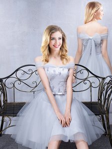 Short Sleeves Grey A-line Off The Shoulder Sleeveless Tulle Knee Length Lace Up Lace and Appliques and Belt Court Dresses for Sweet 16