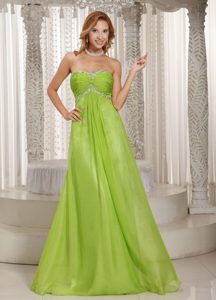 Beaded and Ruched Long Chiffon Dresses for Prom Night in Spring Green