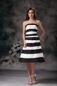 Black and White A-line Strapless Knee-length Prom Dress