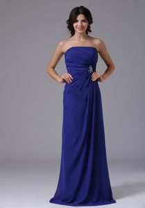Elegant Strapless Ruched Chiffon Prom Gown with Beading