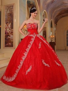 Red Sweetheart Embroidery and Beading Sweet 16 Dresses
