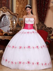 Strapless Appliques White and Pink Quinceanera Dresses