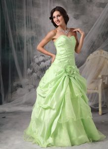 Apple Green A-Line / Princess Sweetheart Prom Dress with Beading