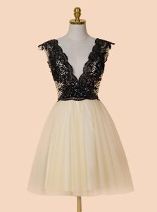 Organza Cap Sleeves Knee Length Prom Dresses and Appliques and Sequins