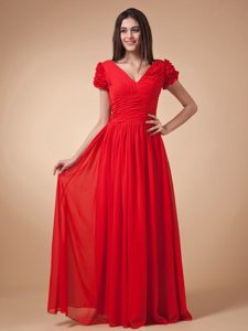 Short Sleeves Wine Red Empire Prom Dress V-neck Chiffon With Ruche