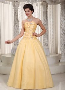 A-line Beading and Bow Accent Prom / Evening Dress in Yellow