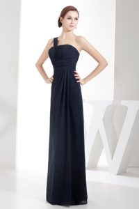 Column Navy Blue Chiffon Ruched Prom Gowns with One Shoulder