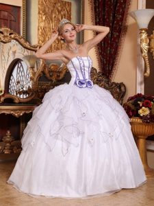 Beading White Organza Quinceanera Dresses with Hand Made Flowers