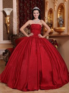 Pleated Ruching Appliques Red Taffeta Sweet 15 Quinceanera Dress