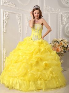 Organza Beading Pick Ups Strapless Appliques Yellow Sweet 16 Dresses