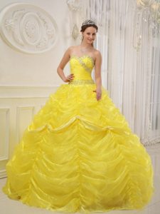 Pick Ups Beading Sweetheart Floor-length Yellow Organza Quinceanera Gowns