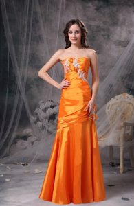 Sweetheart Orange Taffeta Column Appliques Prom Dress Ruched