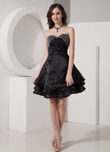 Black Sweetheart Mini-length A-Line Organza Beaded Prom Gown