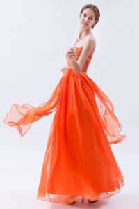 Chiffon Orange Red Beading Sweetheart Homecoming Prom Dresses