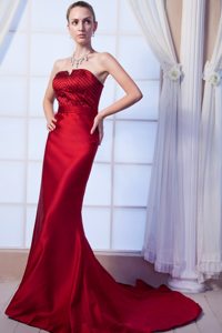 Brush Train Beaded Wine Red Chiffon Celebrity Prom Dress with Belt