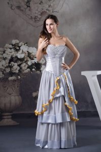 Ruffled Layers Grey Ruched Prom Celebrity Dresses with Beading