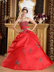 Wholesale Embroidery Red Quinceanera Gown in Isle of Wight